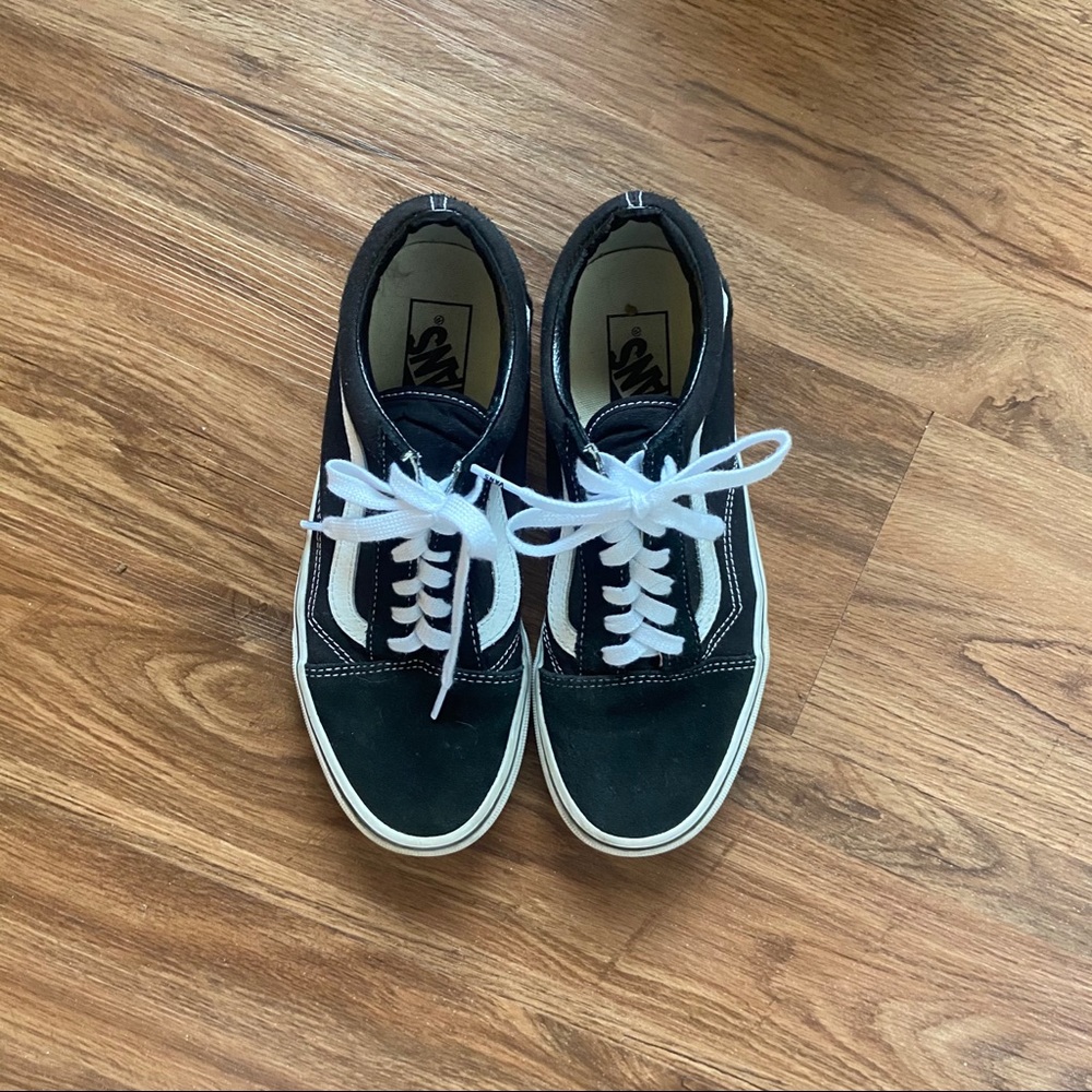 Lightly worn: Black Old Skool Vans